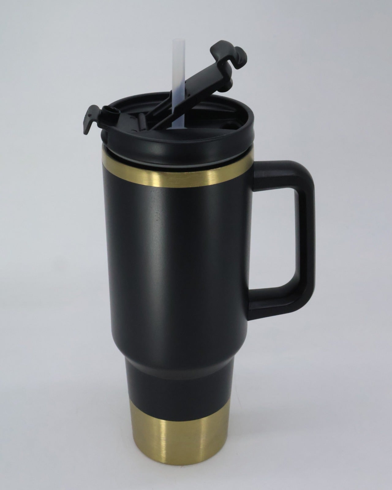 Termo tipo stanley 40 oz negro con fondo dorado