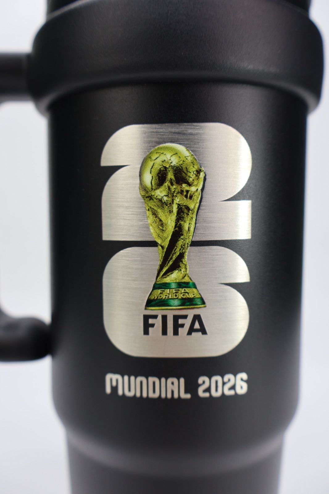 Termo acero inoxidable con agarradera 30 oz color negro mundial