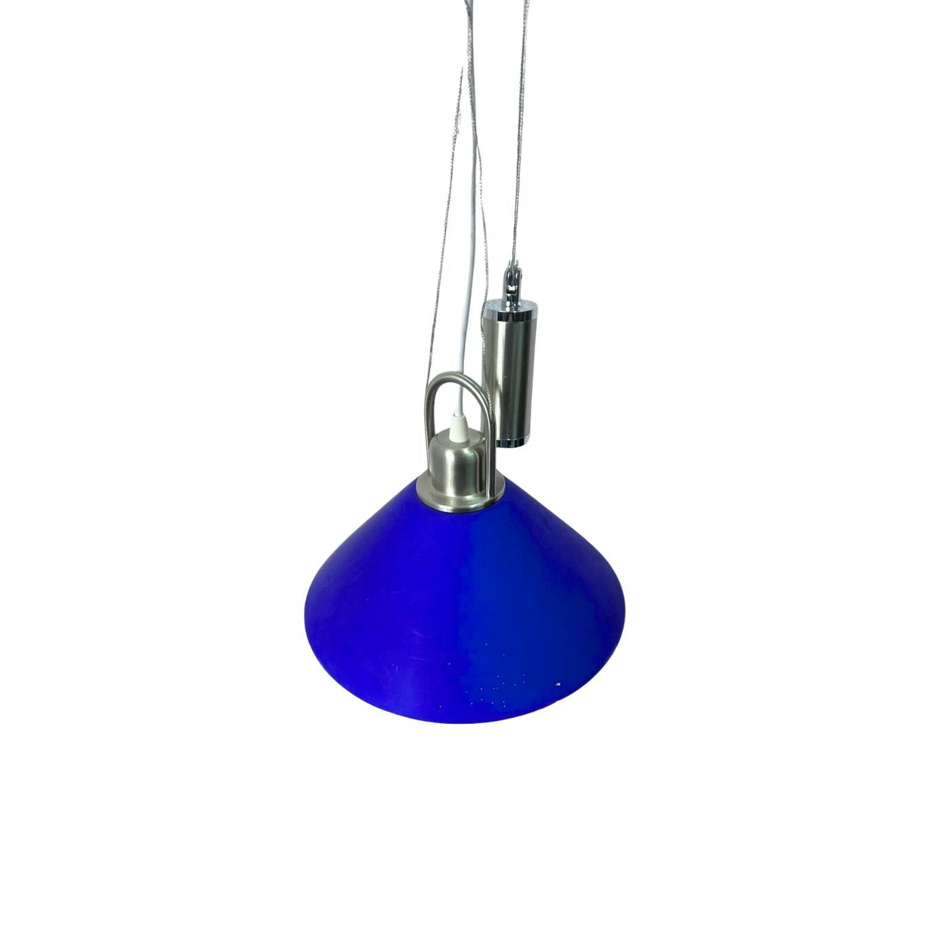 Lámpara Colgante Base de Hierro y Pantalla de Vidrio en Blanco y Azul, 153cm  / Yo Yo CDC015